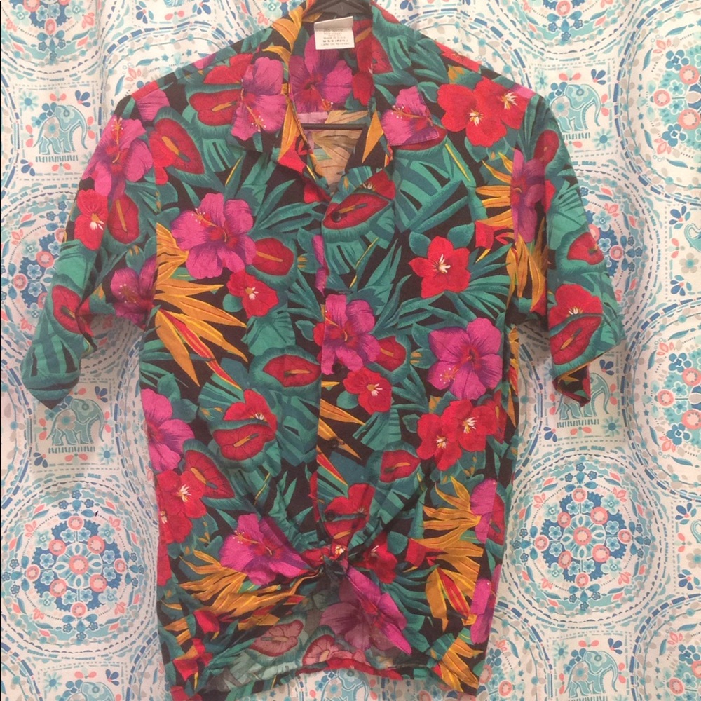 hawaiian shirt